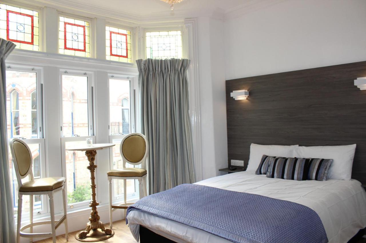 Grosvenor House - Onsite Free Parking Bed & Breakfast Ilfracombe Exterior photo