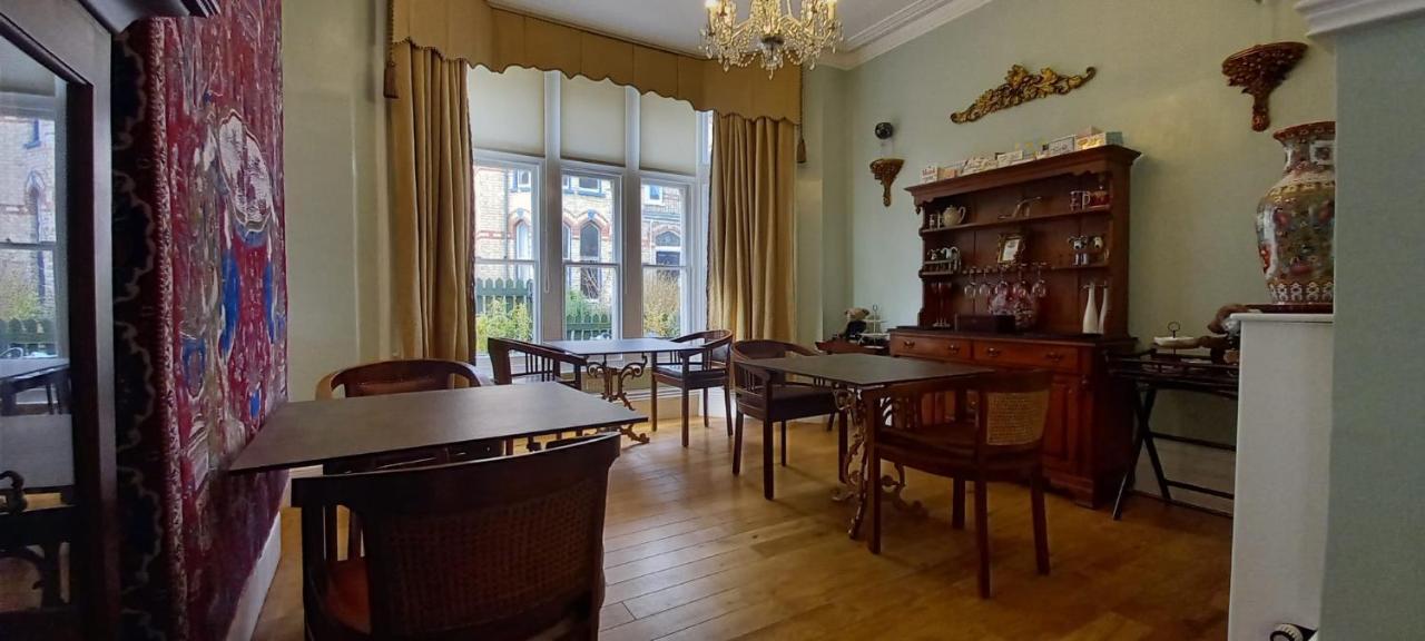 Grosvenor House - Onsite Free Parking Bed & Breakfast Ilfracombe Exterior photo